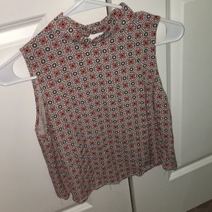 Tank top with back cutout